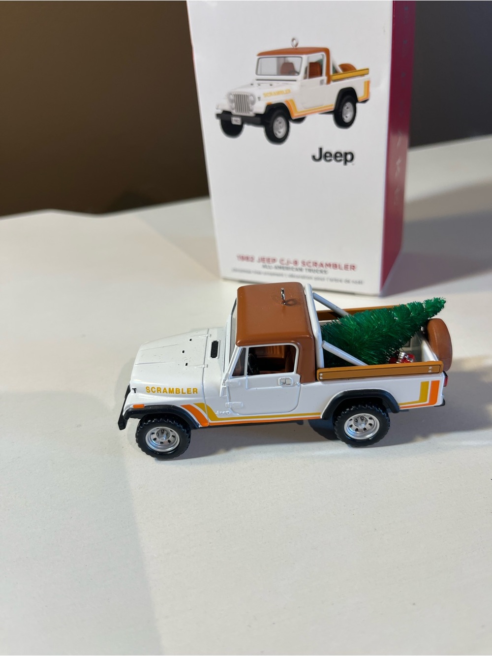 Hallmark All American Truck Series 1982 Jeep CJ-8 Scrambler